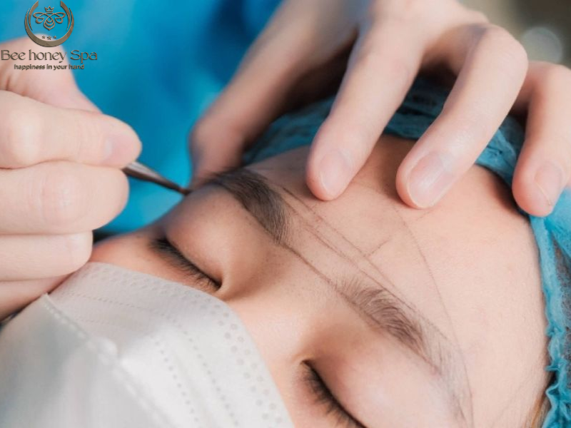 eyebrow in danang