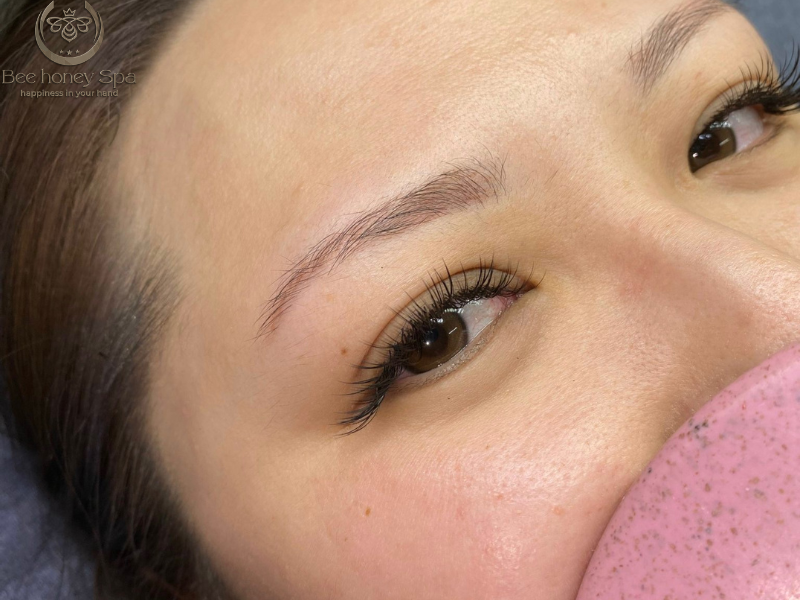 eyelash curling in danang