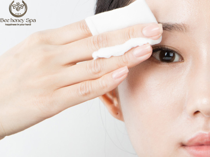 eyelash curling in danang