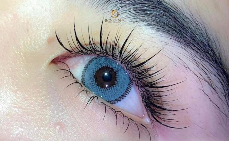 eyelash extension