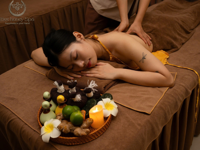 Herbal Massage in Da Nang