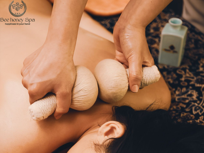 Hot Stone Massage and Essential Oils