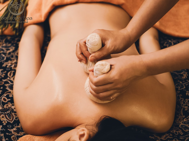 Hot Stone Massage and Essential Oils