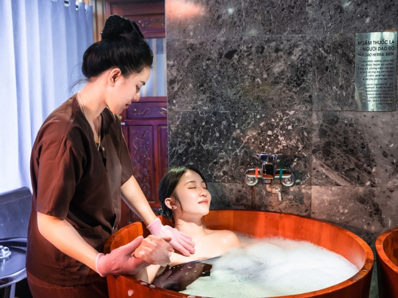 Cham Spa & Massage embodies the essence of Cham Pa culture, combining deep therapeutic treatments with holistic relaxation.